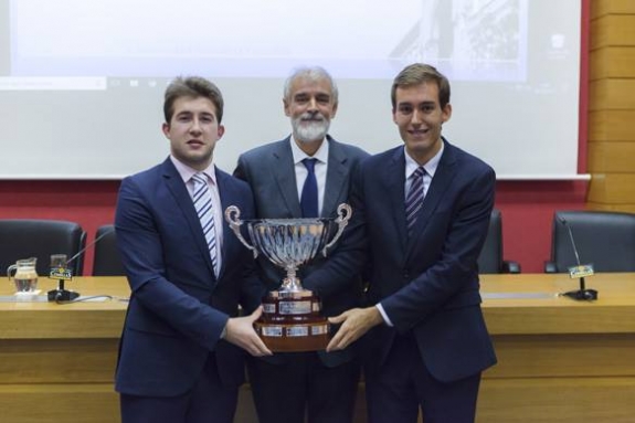 Juan Pablo de la Cruz del Ser, ganador del Torneo de Debate de Comillas